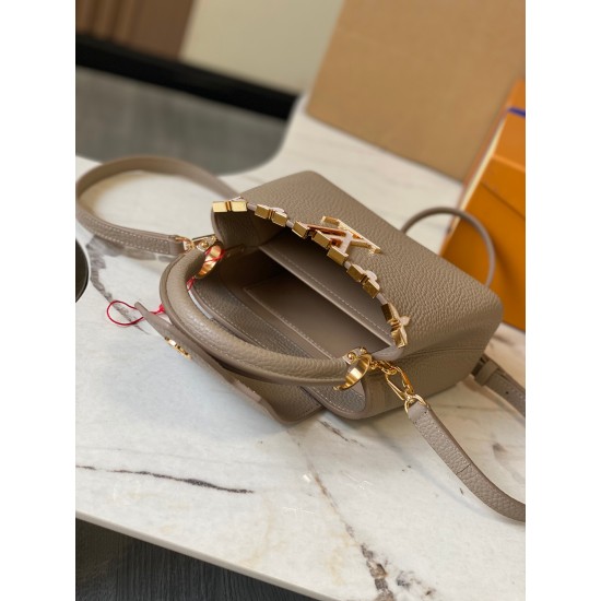  M23330Capucines Flower Crown HandbagSize：21 * 14 * 8Cm