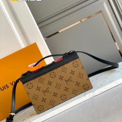 LV BOOK CHAIN WALLET Handbag M81830:20x14x4CM