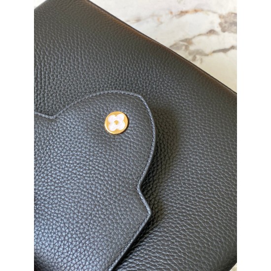  M23332Capucines Medium HandbagSize：31.5 * 20 * 11Cm