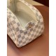 47528Damier Graphite Cosmetic Bag-size28x16x13cm。