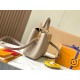 M23331Capucines Flower Crown HandbagSize：27 * 18 * 9Cm