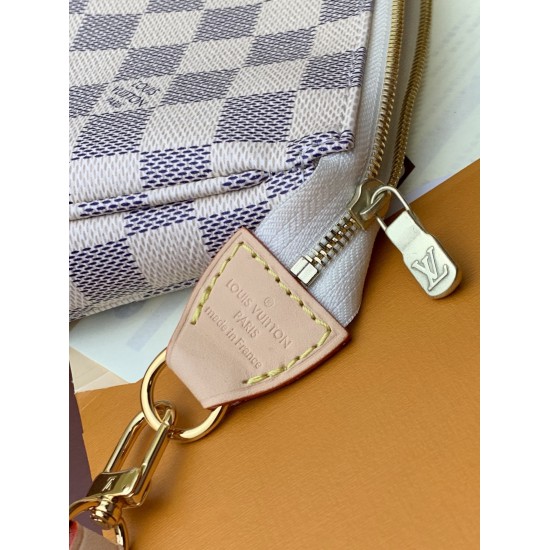 N41207 N41207 White Grid Mahjong Bag：21 x 13 x 3 cm。