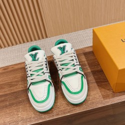 LV SNEAKERS
