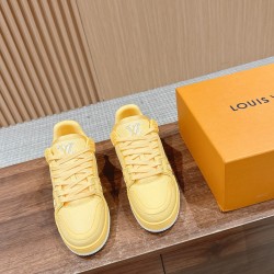 LV SNEAKERS