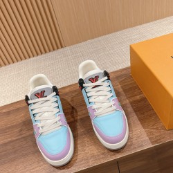 LV SNEAKERS