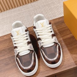 LV SNEAKERS