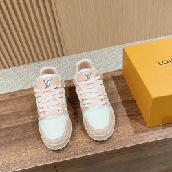 LV SNEAKERS