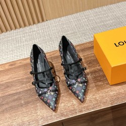 LV SANDALS