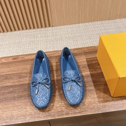 LV SANDALS