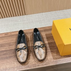 LV SANDALS
