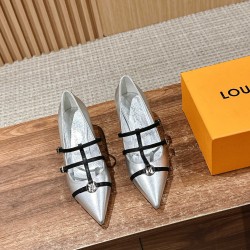 LV SANDALS