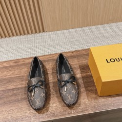 LV SANDALS