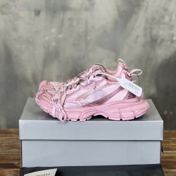 3XL sneaker runner