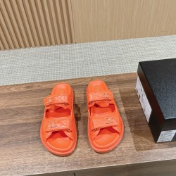 Slippers, beach shoes