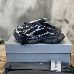 3XL sneaker runner