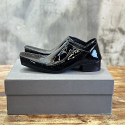 leather shoes