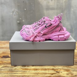 3XL sneaker runner