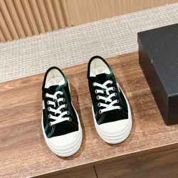 casual shoes