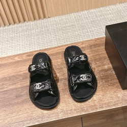 Beach slippers