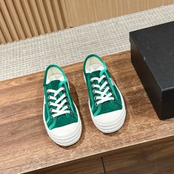 casual shoes