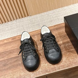 canvas shoes